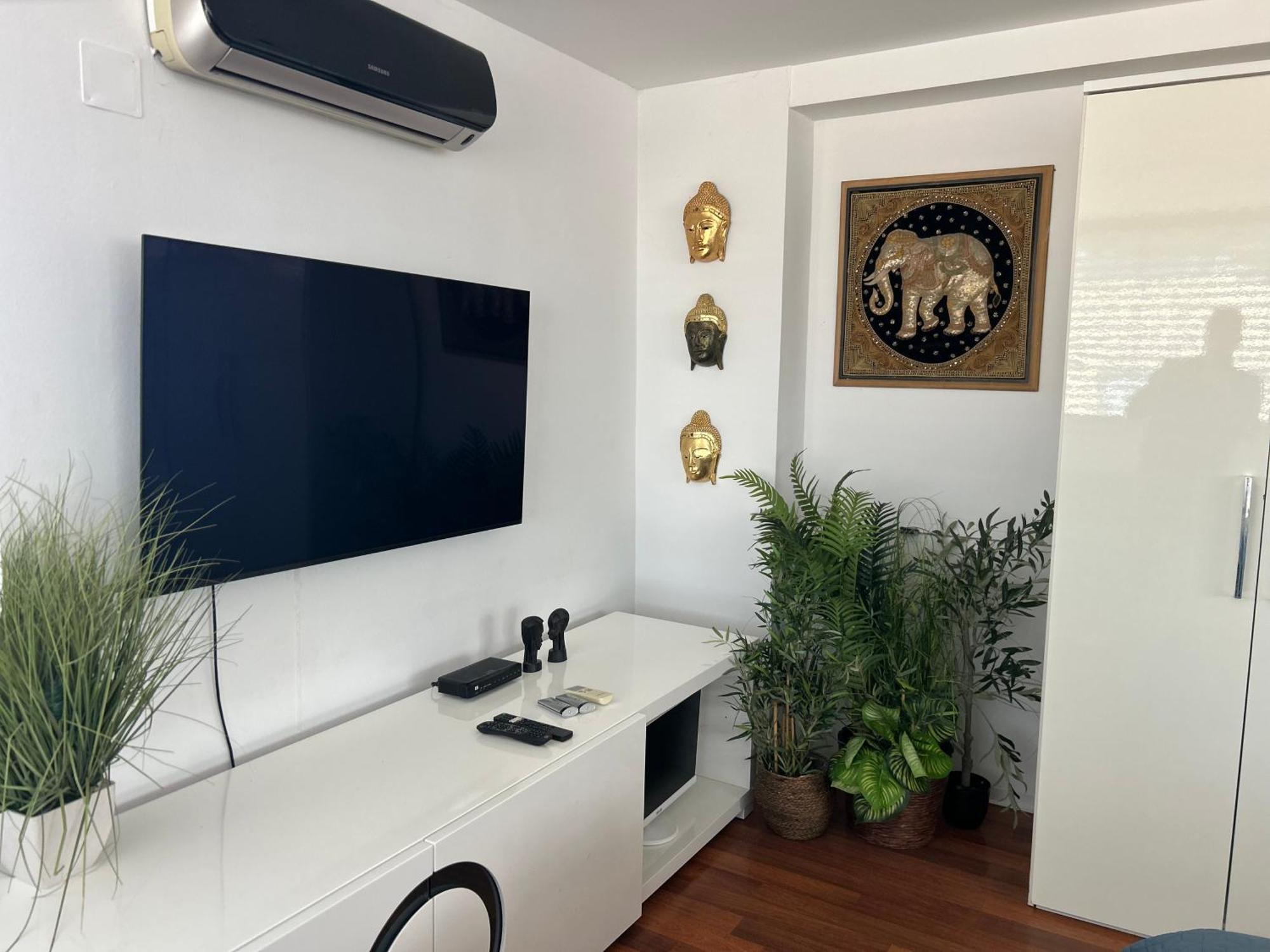 Apartamento Riverside Loft - Castle View & Free Parking & Terrace Liubliana
